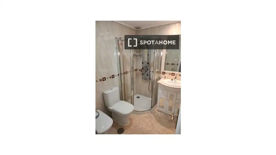 Habitación 138 m², Córdoba