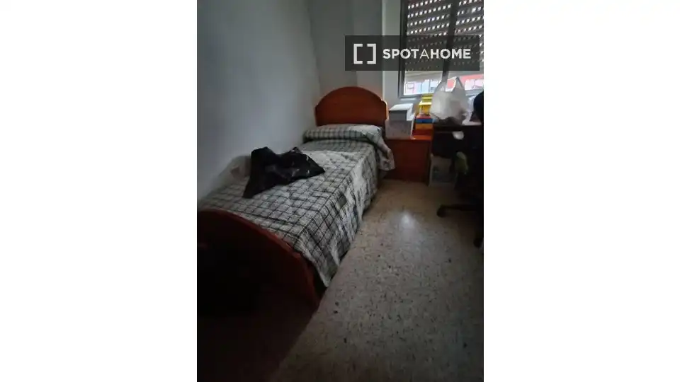 Habitación 102 m², Almería