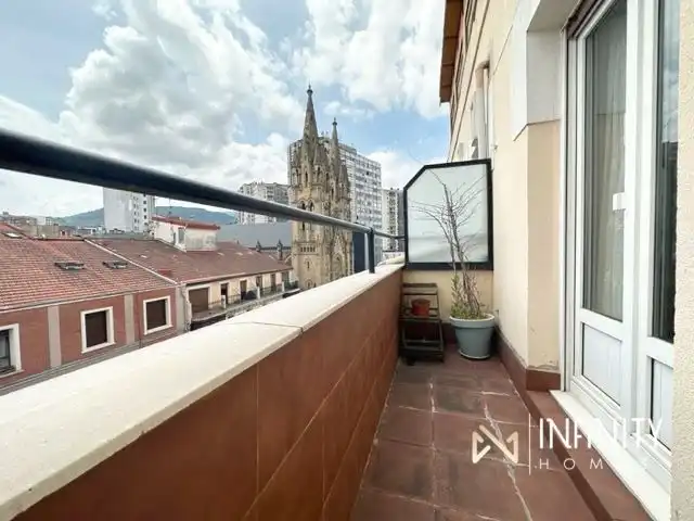 Piso de 95 m² en Bilbao