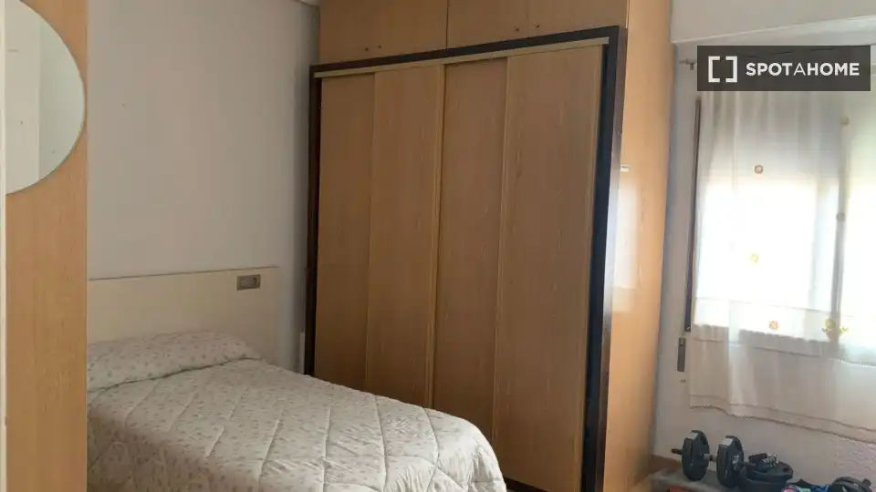 Habitación 98 m², Alicante