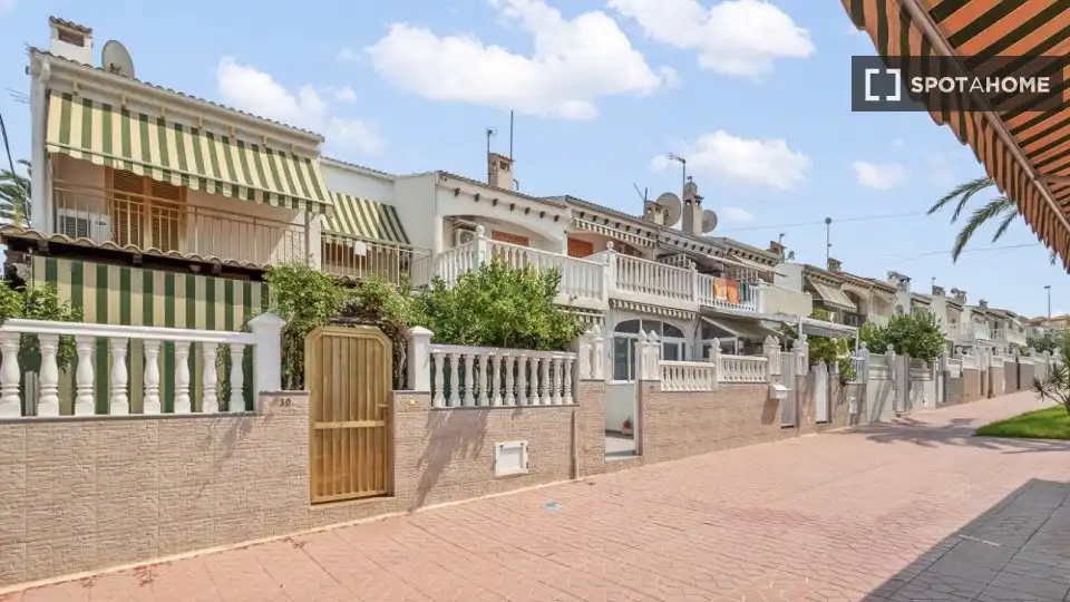 Habitación 81 m², Santa Pola