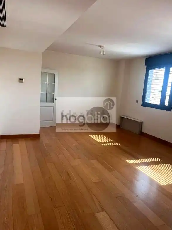 Pis de 130 m² a Sevilla