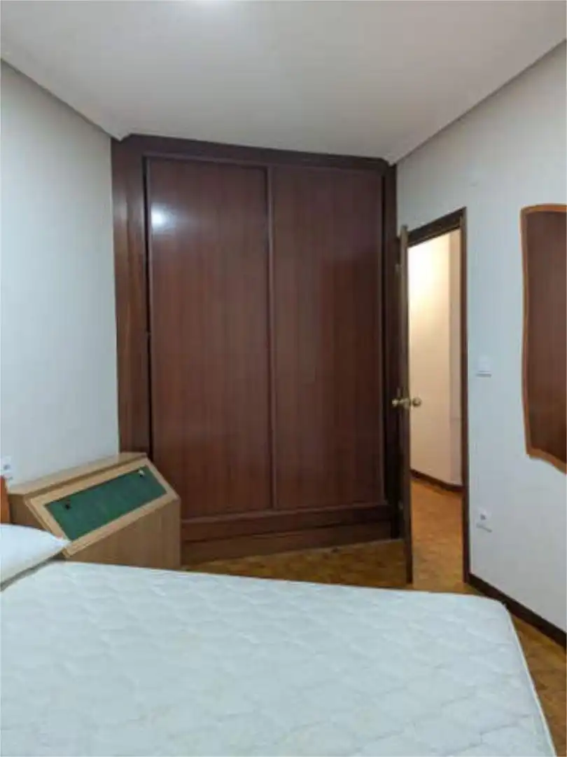 Piso de 70 m² en Ourense