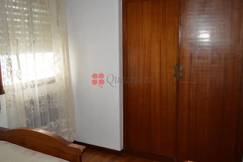 Piso de 140 m² en Santiago de Compostela