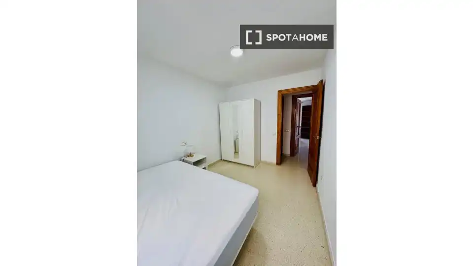 Habitación 150 m², Almería