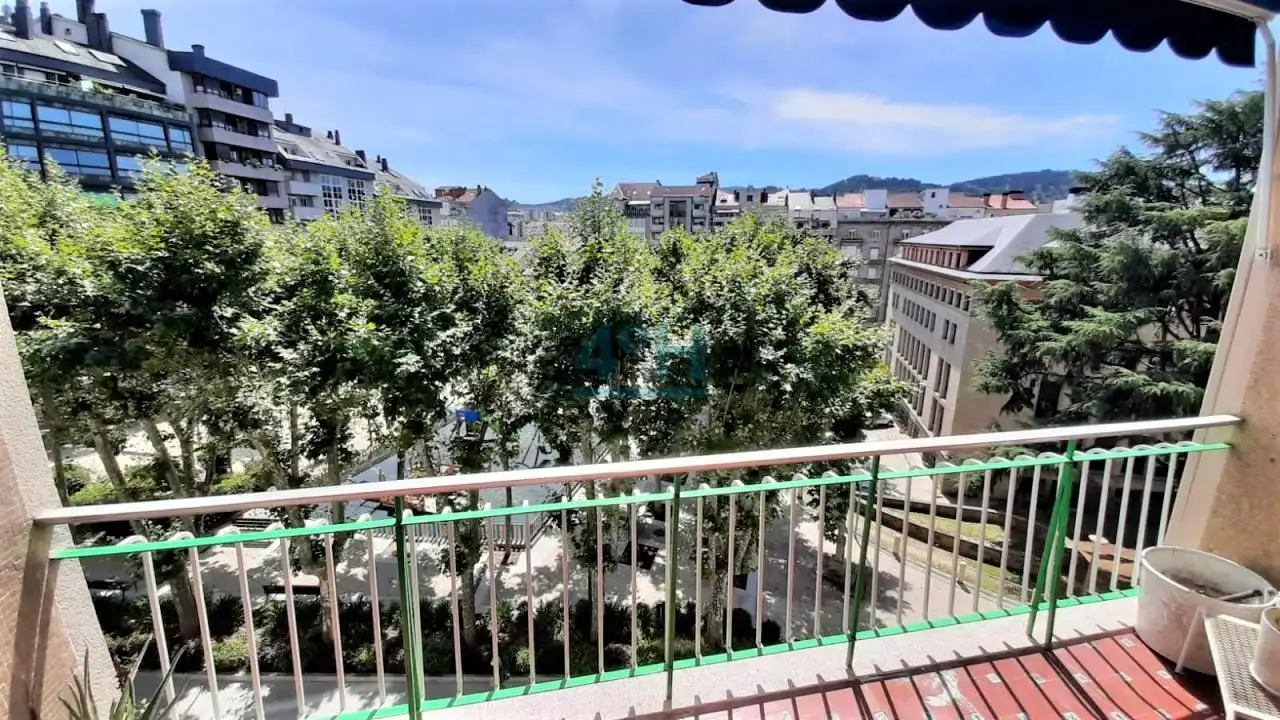 Appartement 194 m² à Ourense