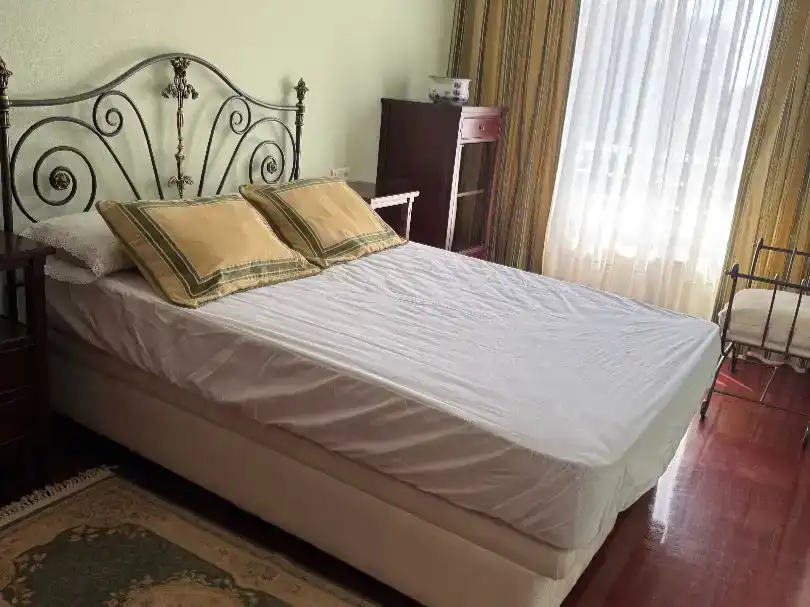 Piso de 90 m² en Santiago de Compostela
