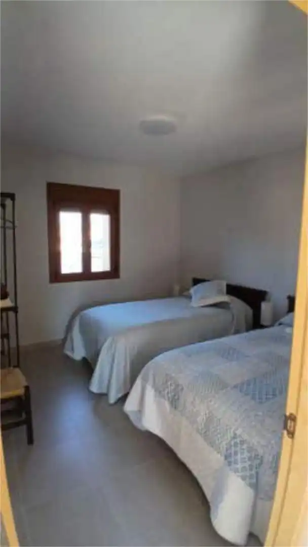 House 180 m² in Loporzano