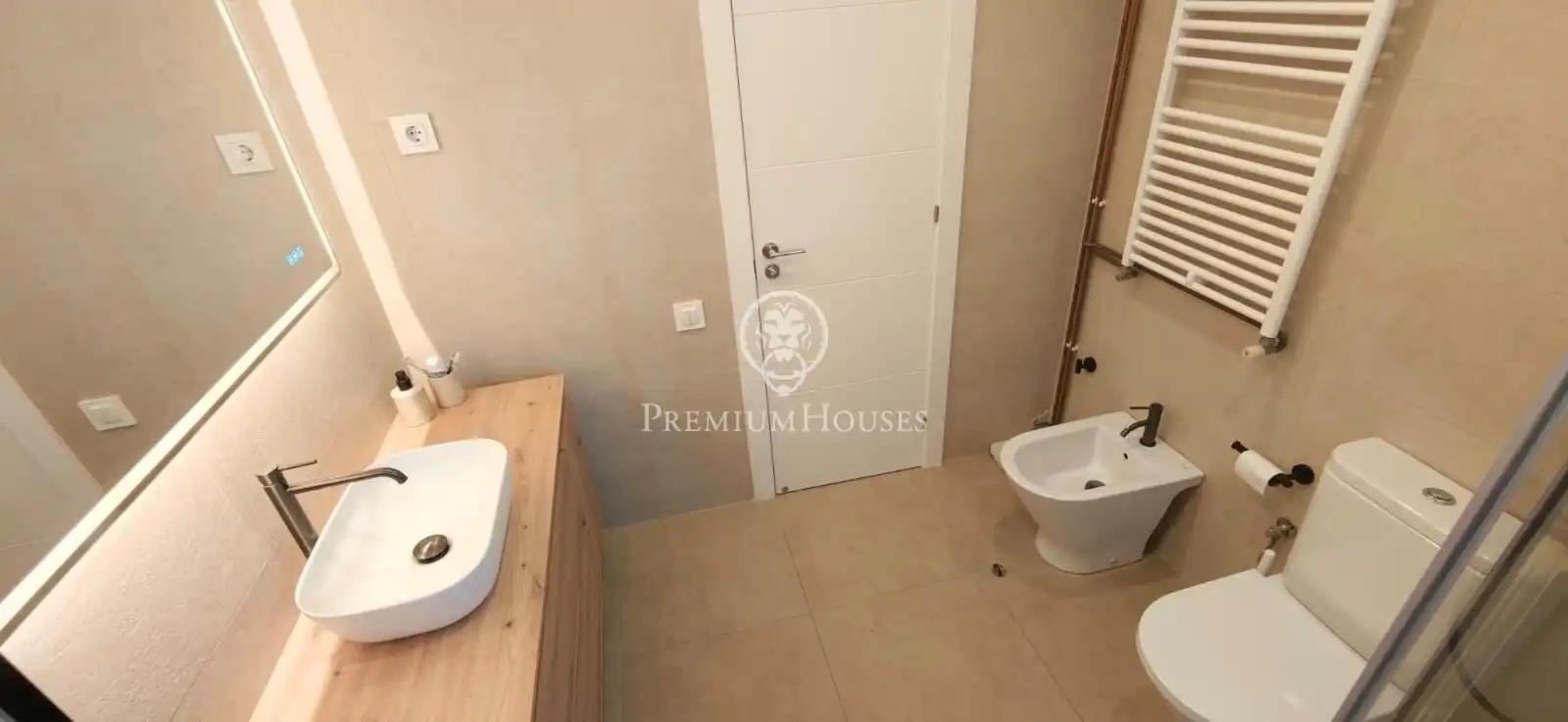Wohnung 86 m² in Barcelona
