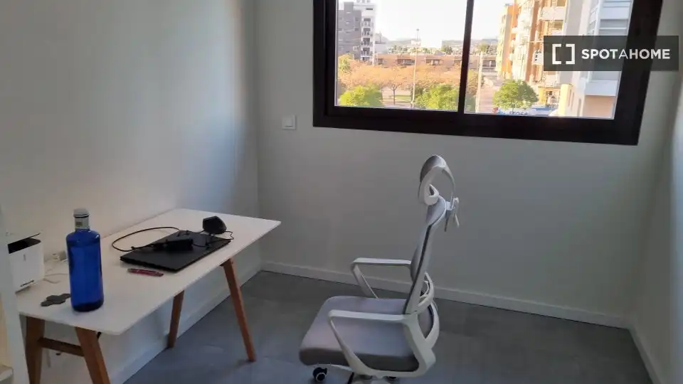Habitación 81 m², Murcia