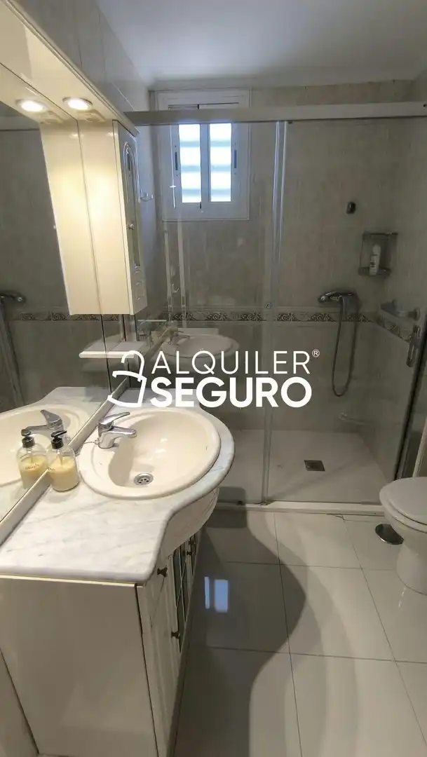 Piso de 90 m² en Sevilla