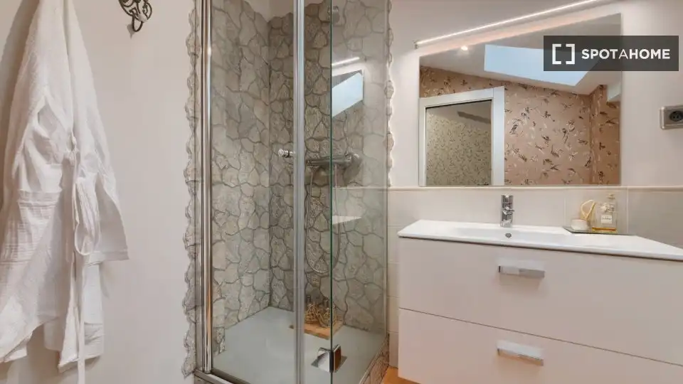 Habitación 81 m², Bilbao