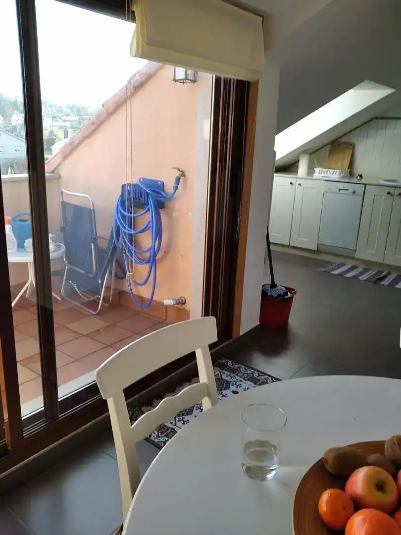 Habitación 90 m², Poio
