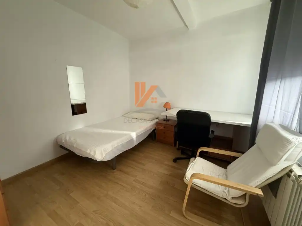 Piso de 120 m² en Santiago de Compostela
