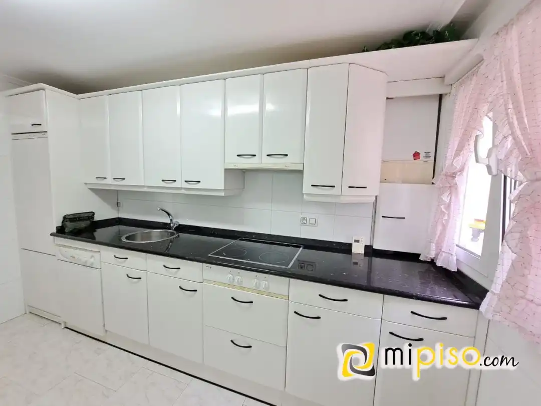 Piso de 74 m² en Laredo