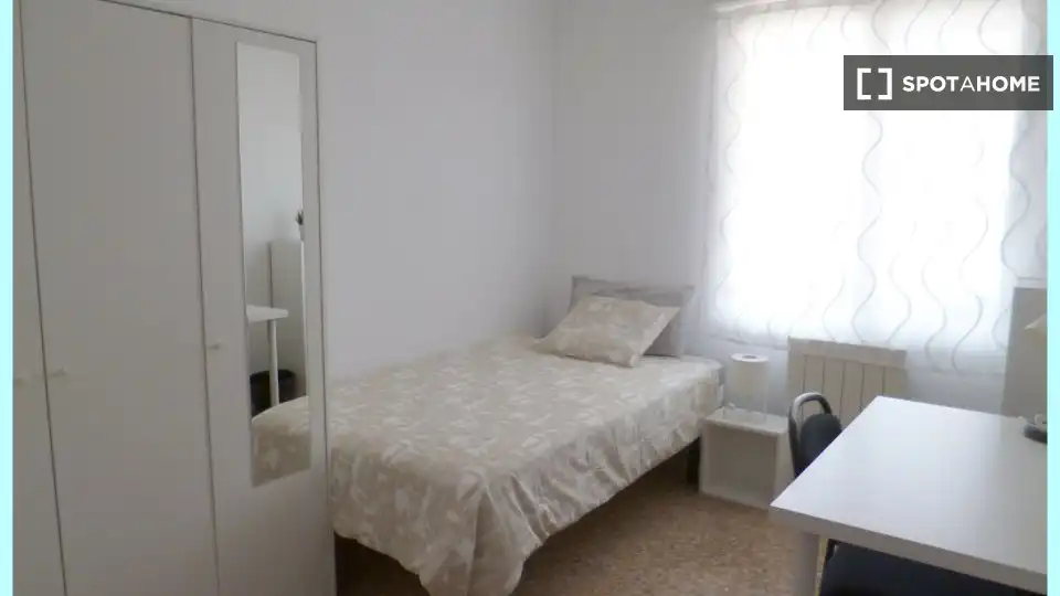 Habitación 104 m², Zaragoza