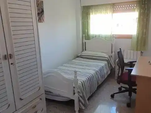 Piso de 100 m² en Granada