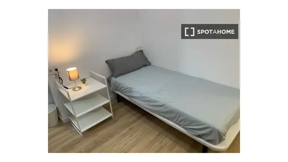 Habitació de lloguer, Montcada