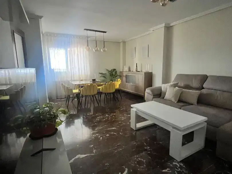 Piso de 140 m² en Jaén