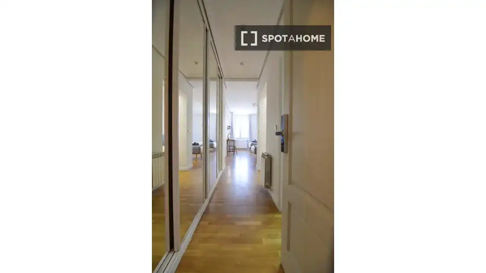 Habitación 503 m², Madrid