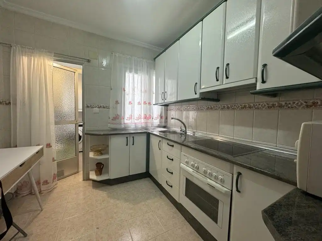 Piso de 85 m² en Cáceres