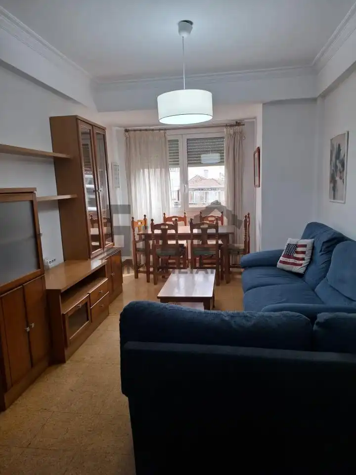 Piso de 85 m² en Ourense