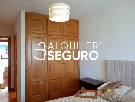Piso de 85 m² en Oleiros