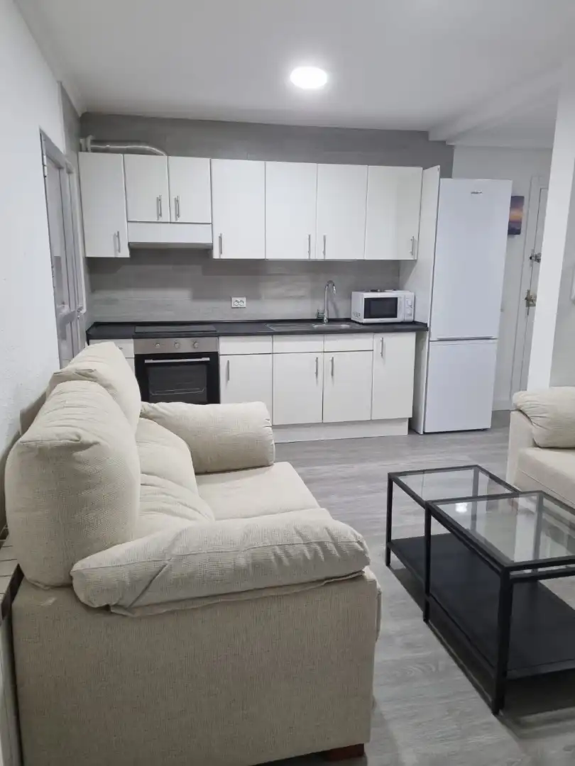Habitació 100 m², Àvila