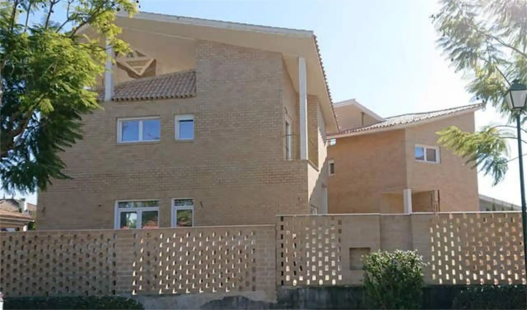 Casa de 280 m² en Tomares