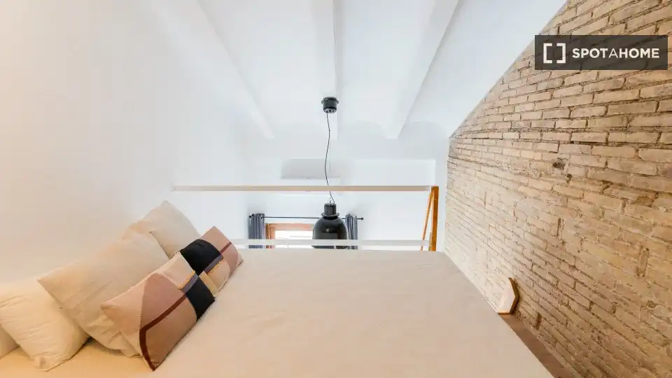 Habitació de lloguer, Burjassot