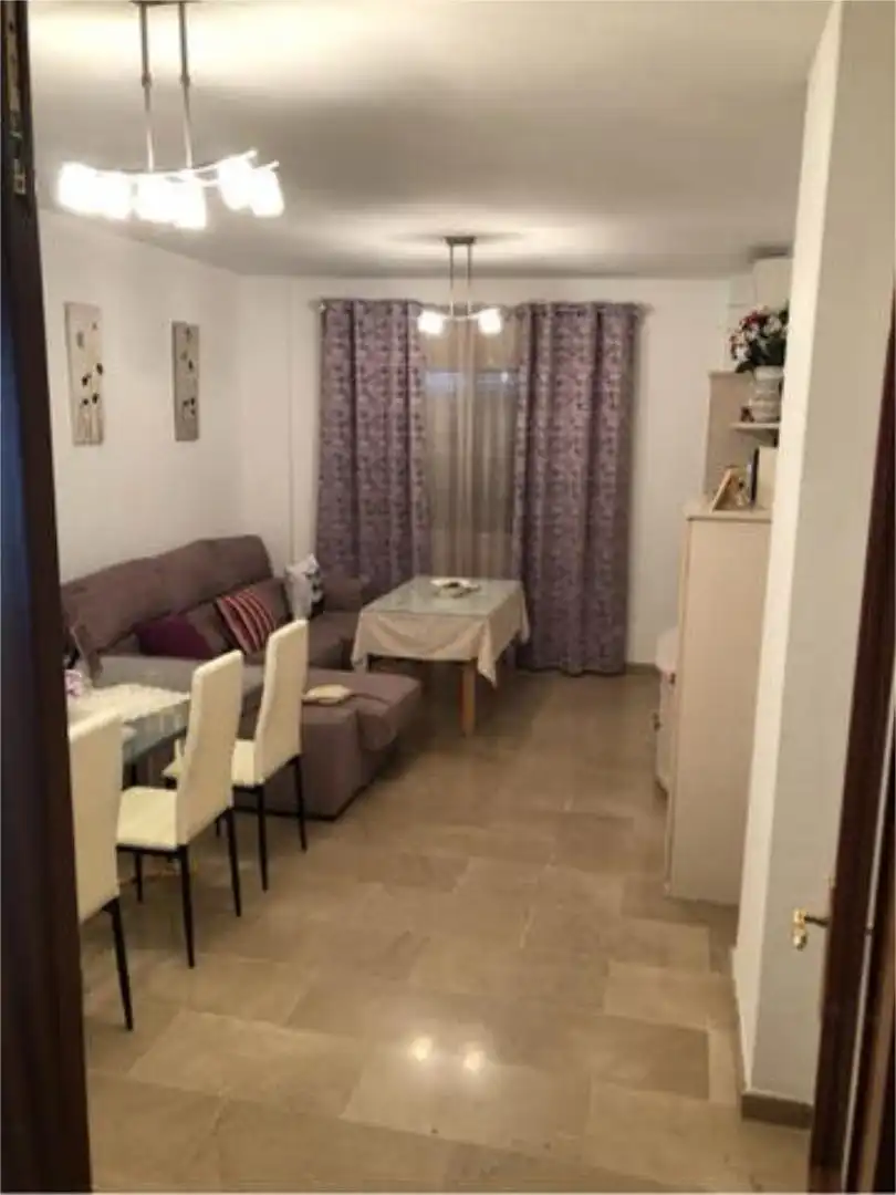 Piso de 85 m² en Guillena