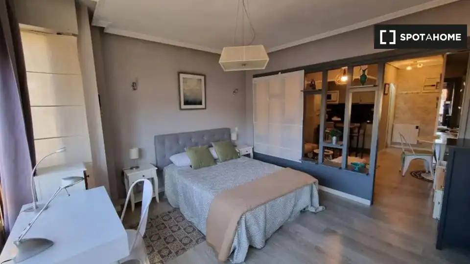 Habitación 35 m², Oviedo