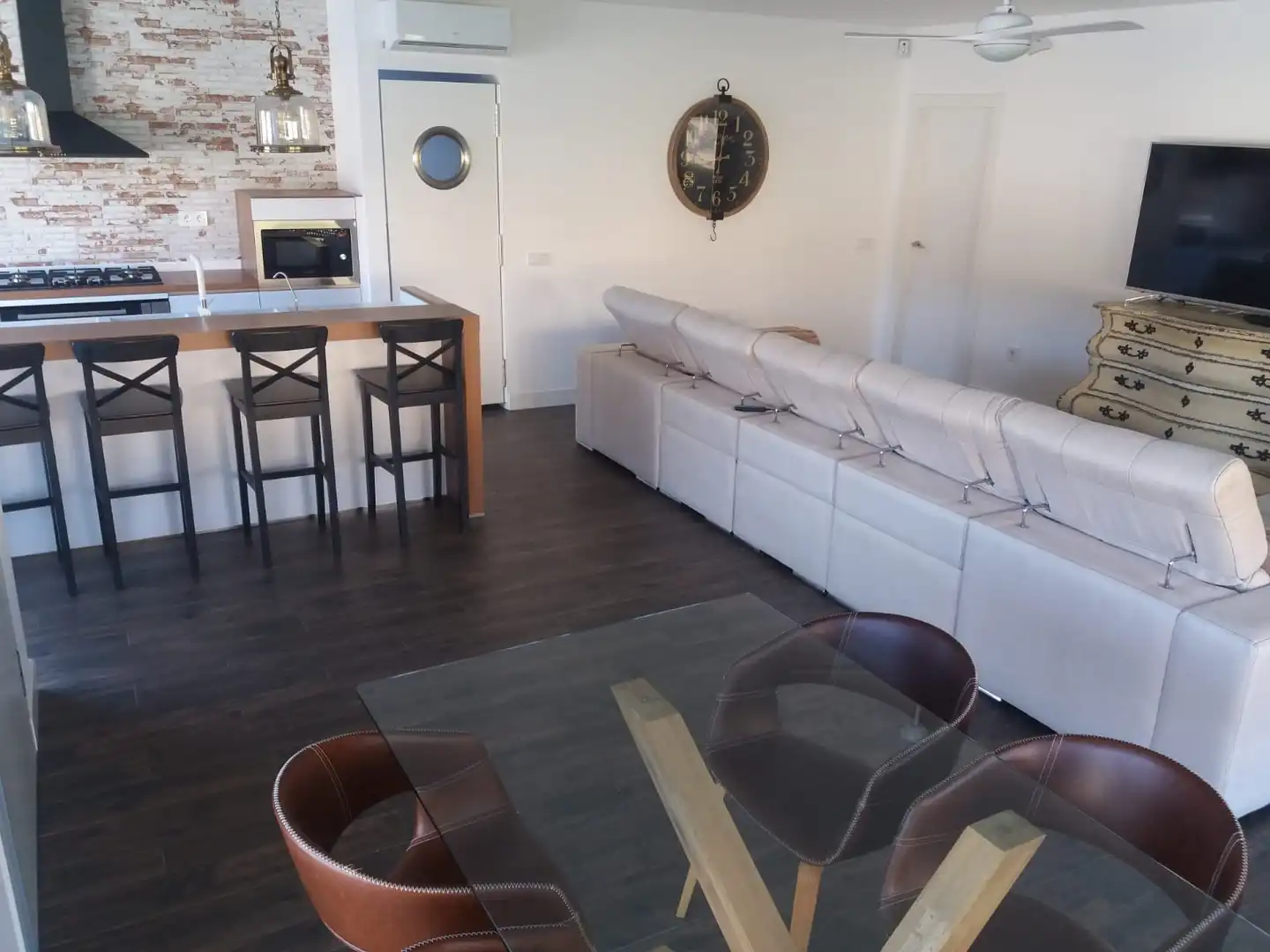Piso de 200 m² en Vícar