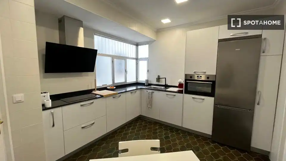 Habitación 196 m², Bilbao