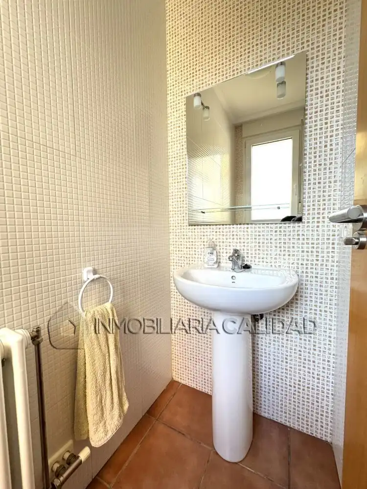 Casa de 201 m² en Villagonzalo Pedernales