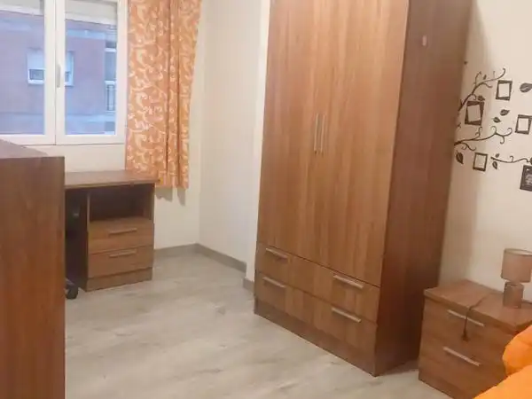Habitación 120 m², Granada