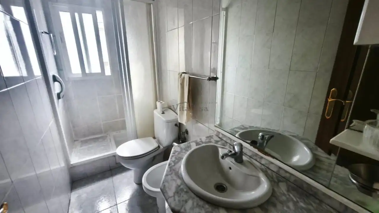 Piso de 80 m² en Ourense