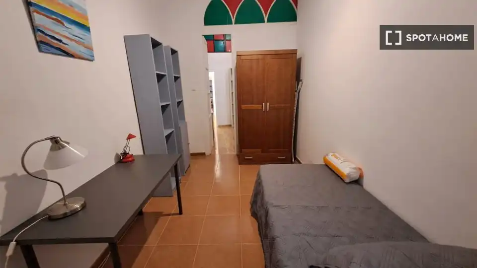 Habitación 81 m², Cádiz