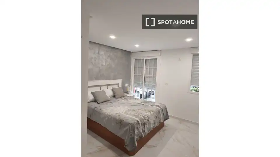 Habitación 80 m², Sevilla