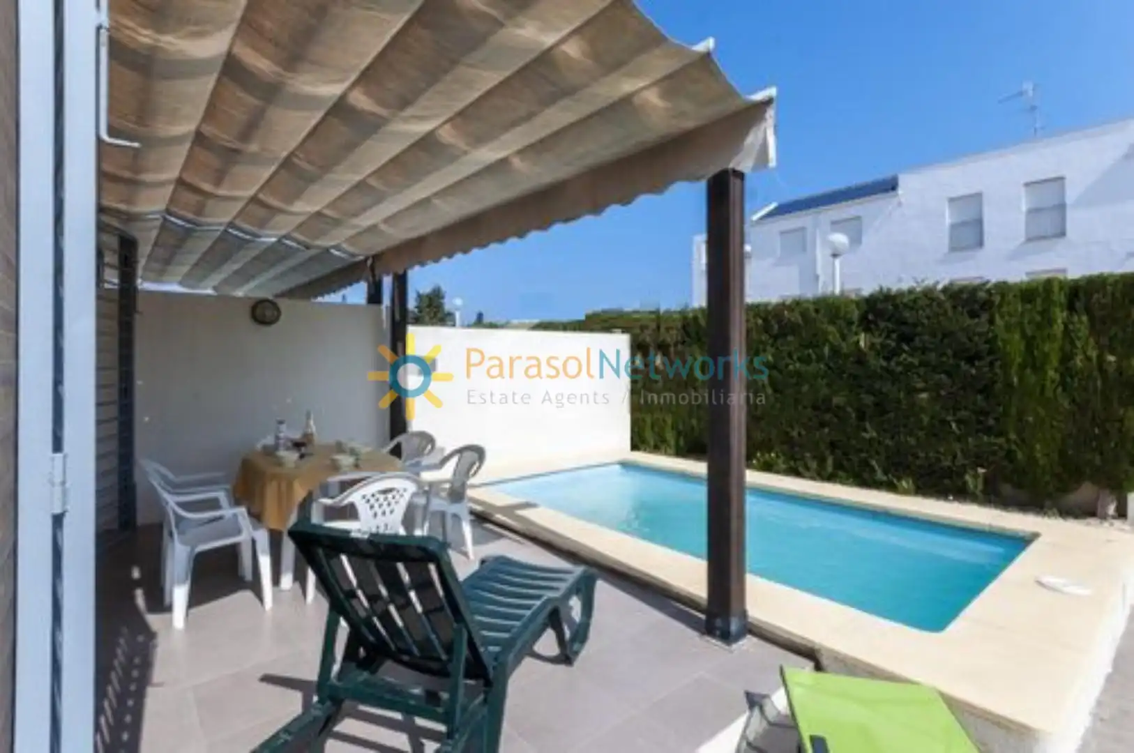 Casa de 85 m² en Oliva