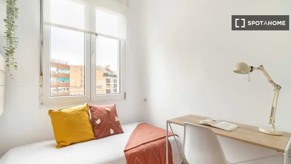 Habitación 140 m², Madrid