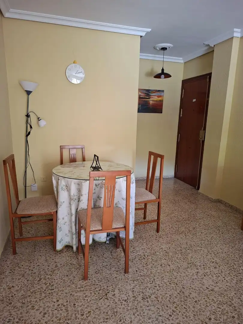 Piso de 75 m² en Sevilla