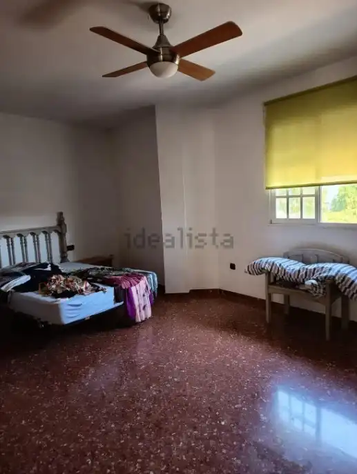 Casa de 245 m² en Chiva
