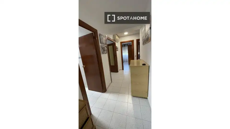 Habitación 130 m², Almería