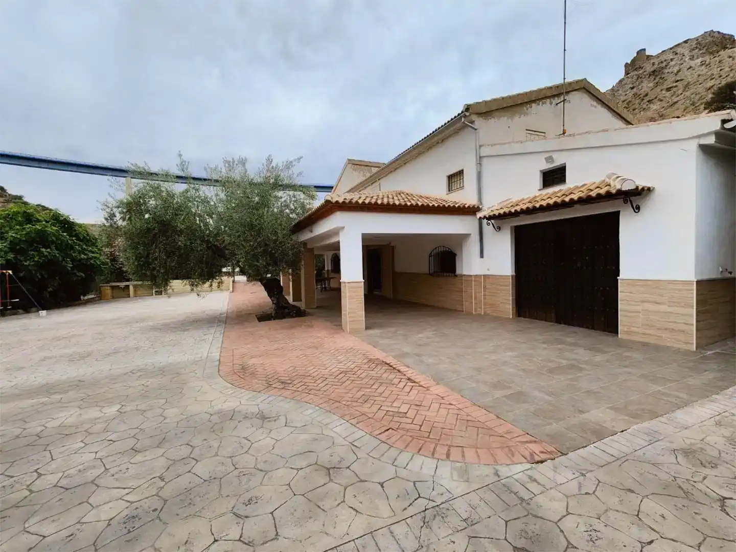 Piso de 320 m² en Benamejí