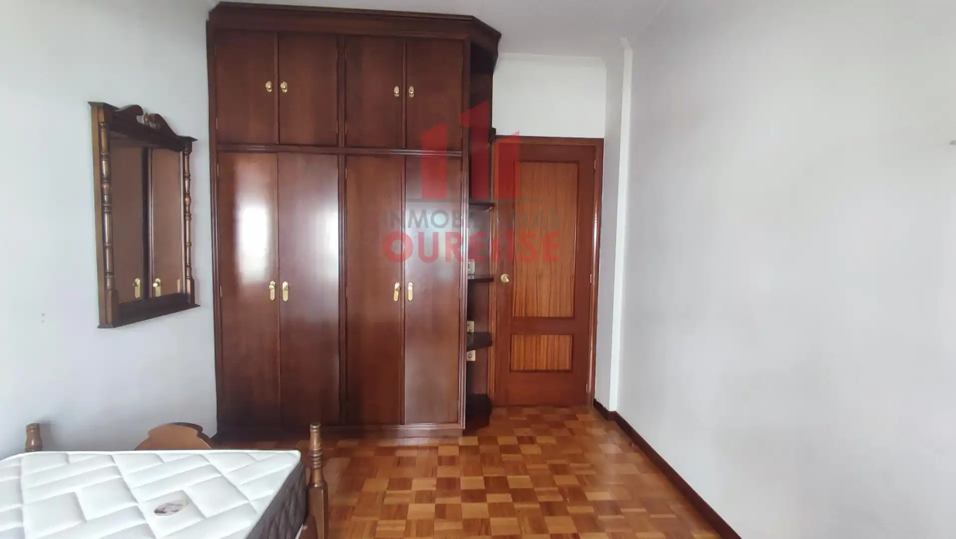 Habitación 94 m², Ourense
