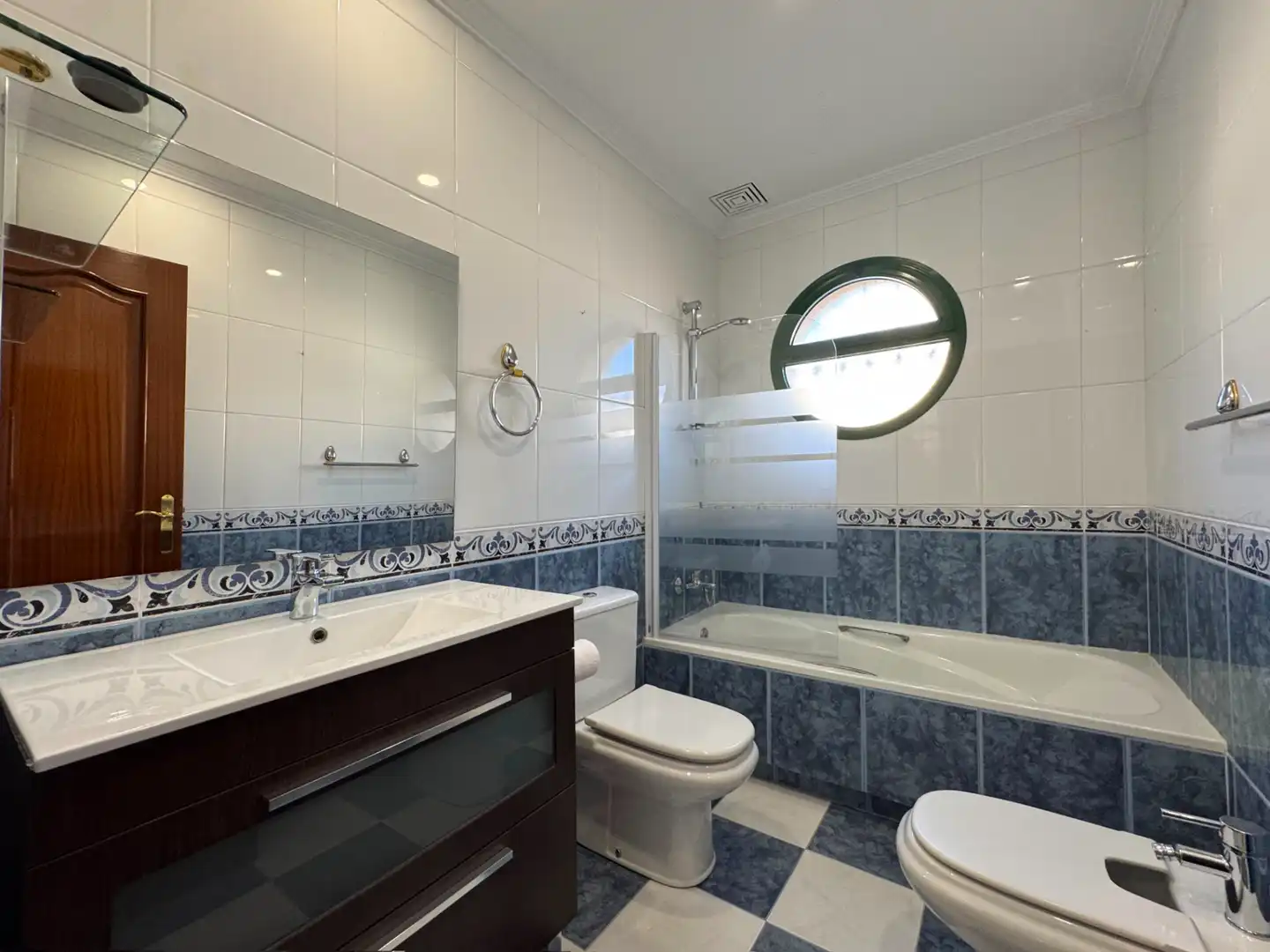 Casa de 240 m² en Alhaurín de la Torre