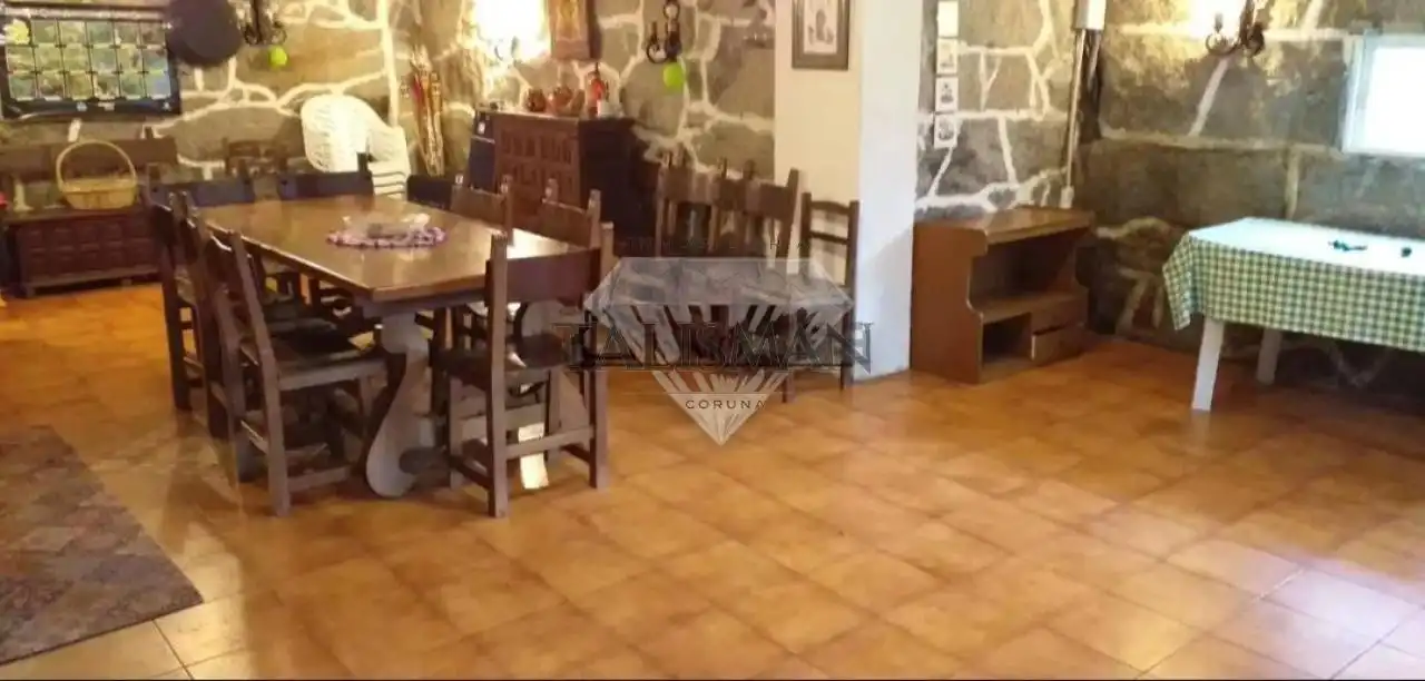 Piso de 300 m² en Vilagarcía de Arousa