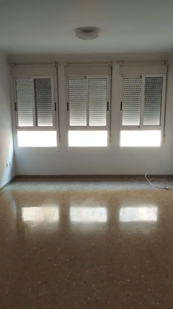 Piso de 100 m² en Manises