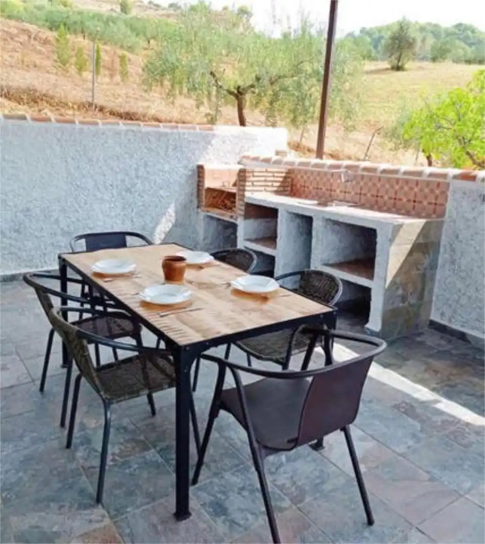 Casa de 95 m² a Alozaina